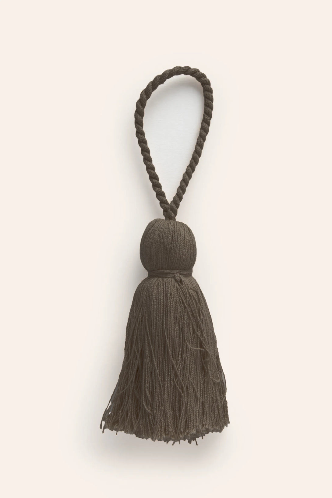 Pompón piedra Horn-Calma House