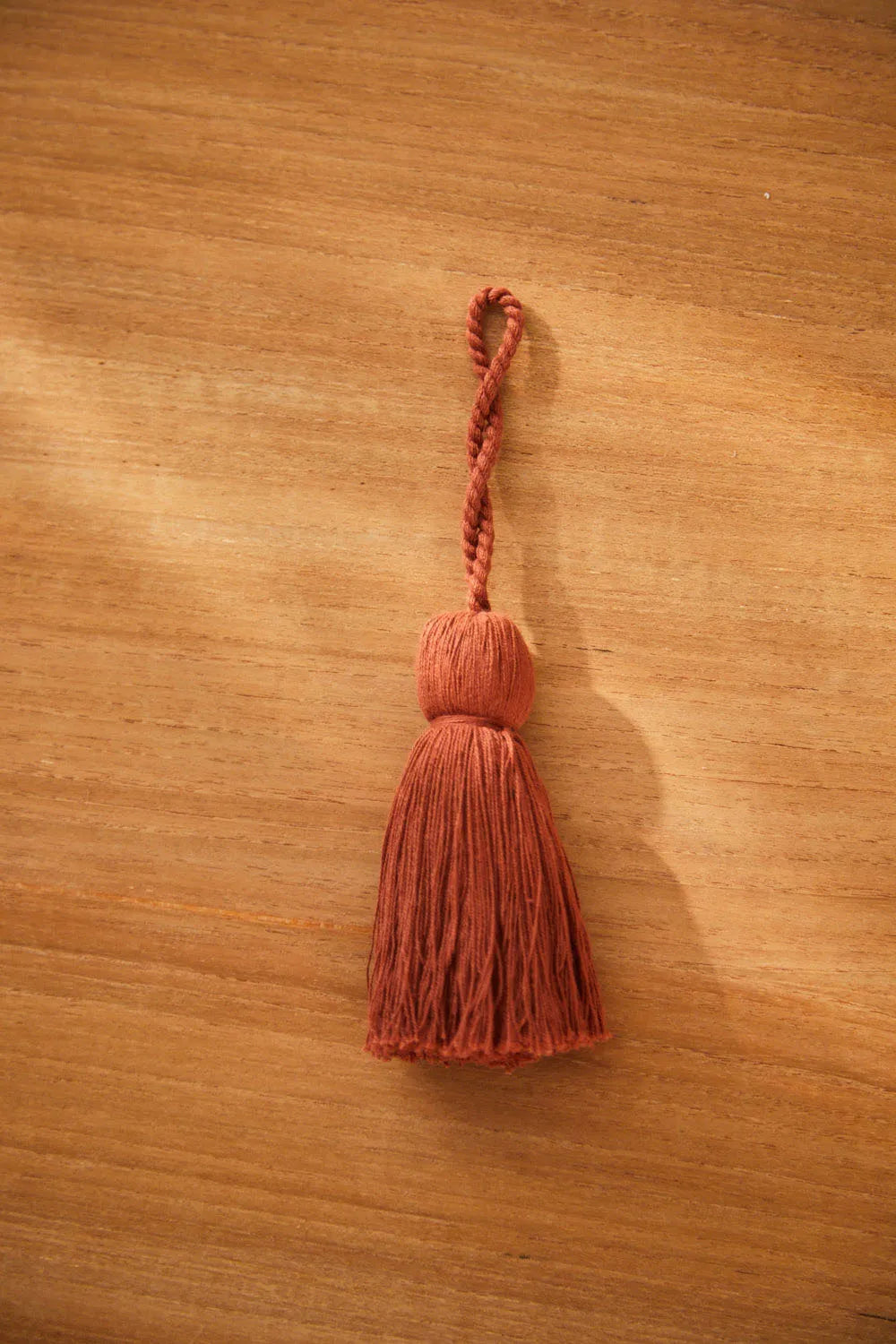 Pompón tierra Horn-Calma House