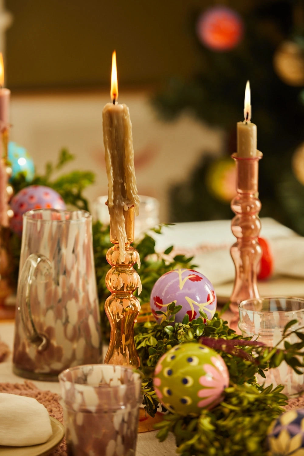 Surtido de 4 bolas de navidad pintadas a mano en verde Mery-Calma House